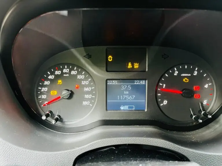 Mercedes-Benz Sprinter 416 Furgão E.L. T. A. 2.2 Dies. 2021 - Idroovecar