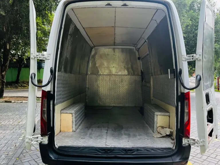 Mercedes-Benz Sprinter 416 Furgão E.L. T. A. 2.2 Dies. 2021 - Idroovecar