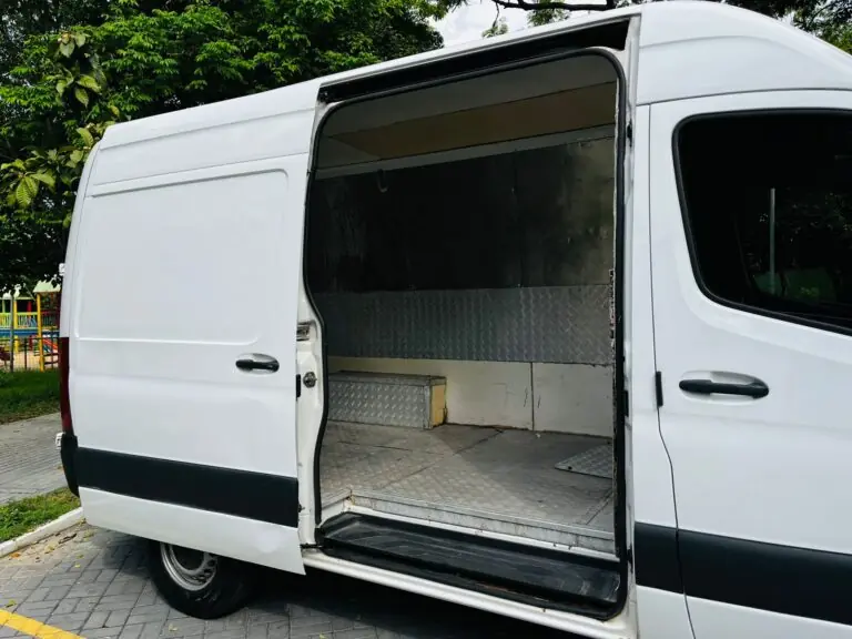 Mercedes-Benz Sprinter 416 Furgão E.L. T. A. 2.2 Dies. 2021 - Idroovecar