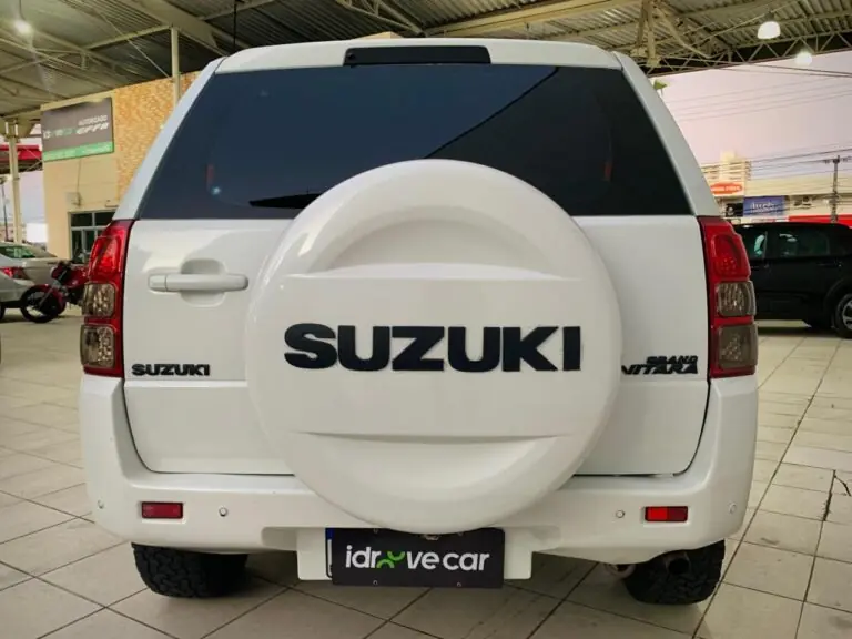 Suzuki Grand Vitara 2.0 16V 4×2/4×4 5p Aut. 2013 – Idroovecar Suzuki Grand Vitara 2.0 16V 4x2/4x4 5p Aut. 2013 - Idroovecar