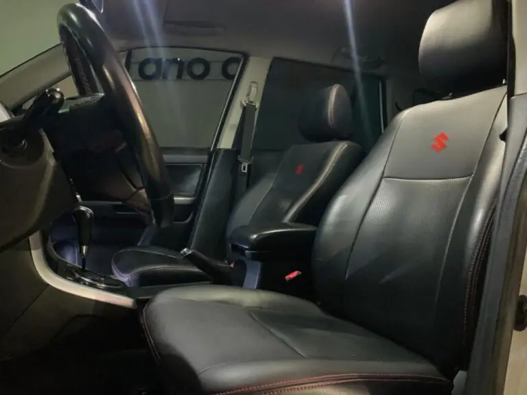 Suzuki Grand Vitara 2.0 16V 4×2/4×4 5p Aut. 2013 – Idroovecar Suzuki Grand Vitara 2.0 16V 4x2/4x4 5p Aut. 2013 - Idroovecar