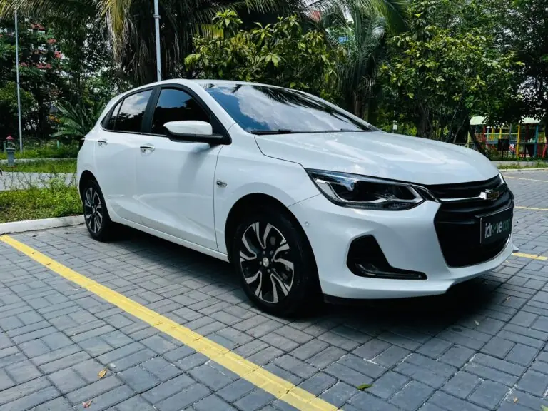 GM - Chevrolet ONIX HATCH PREM. 1.0 12V TB Flex 5p Aut. 2025 - Idroovecar