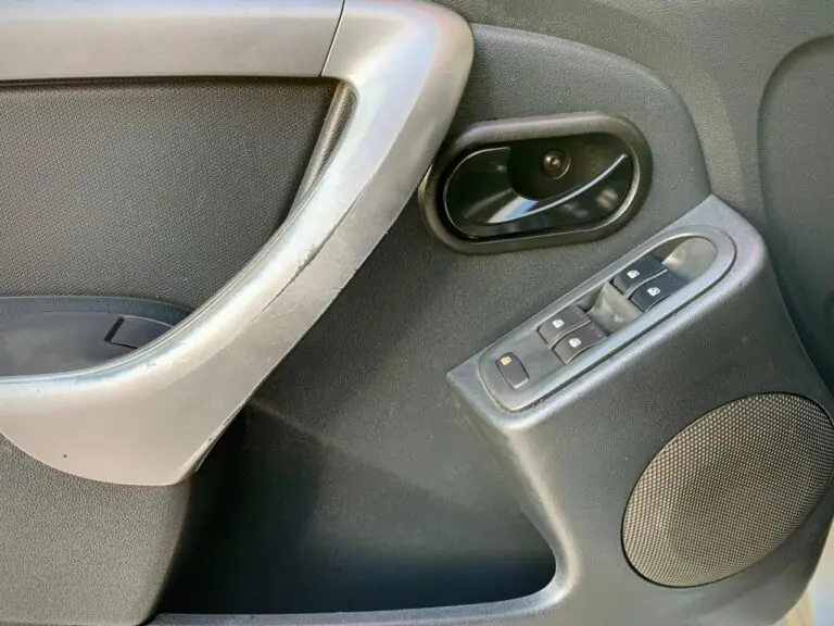 Renault DUSTER Expression 1.6 Hi-Flex 16V Mec. 2015 - Idroovecar