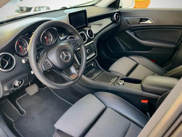 Mercedes-Benz CLA-180 1.6 16V 122cv Aut. 2018 – Idroovecar Mercedes-Benz CLA-180 1.6 16V 122cv Aut. 2018 - Idroovecar