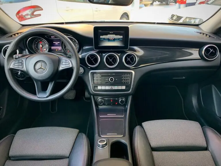 Mercedes-Benz CLA-180 1.6 16V 122cv Aut. 2018 – Idroovecar Mercedes-Benz CLA-180 1.6 16V 122cv Aut. 2018 - Idroovecar