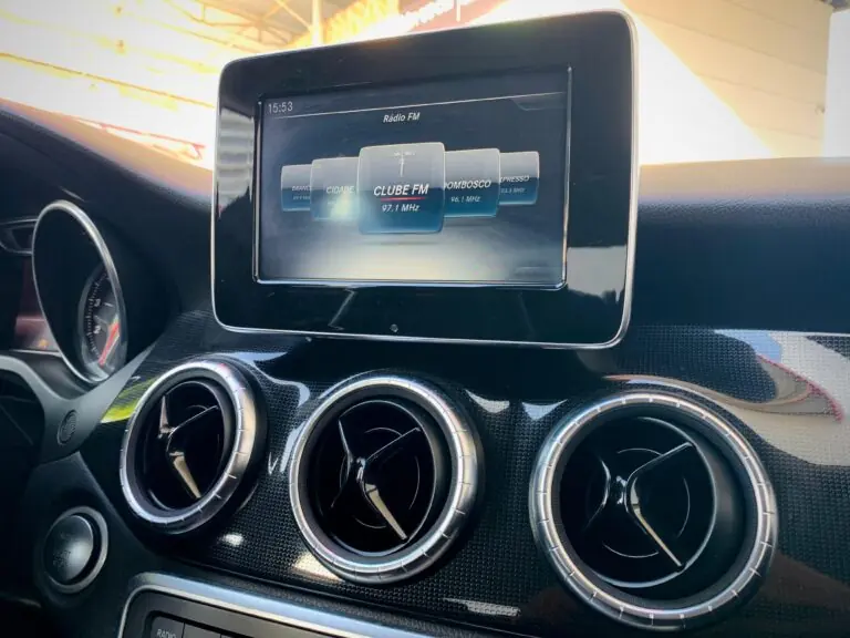 Mercedes-Benz CLA-180 1.6 16V 122cv Aut. 2018 – Idroovecar Mercedes-Benz CLA-180 1.6 16V 122cv Aut. 2018 - Idroovecar