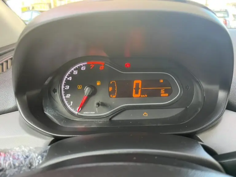 GM - Chevrolet ONIX HATCH Joy 1.0 8V Flex 5p Mec. 2017 - Idroovecar