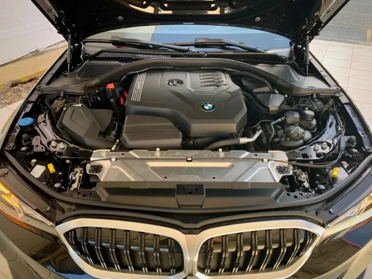 BMW 320iA 2.0 Turbo/ActiveFlex 16V/GP 4p 2025 - Idroovecar