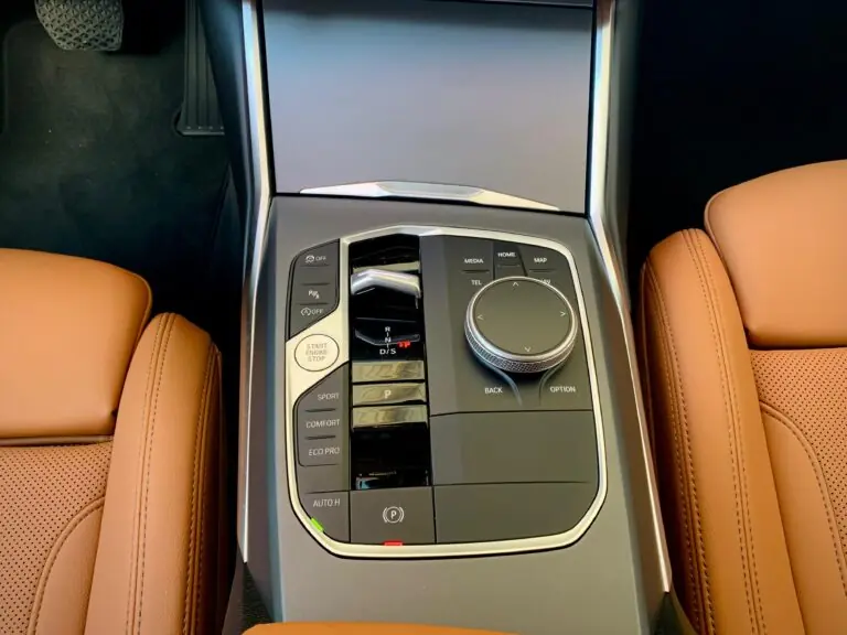 BMW 320iA 2.0 Turbo/ActiveFlex 16V/GP 4p 2025 - Idroovecar