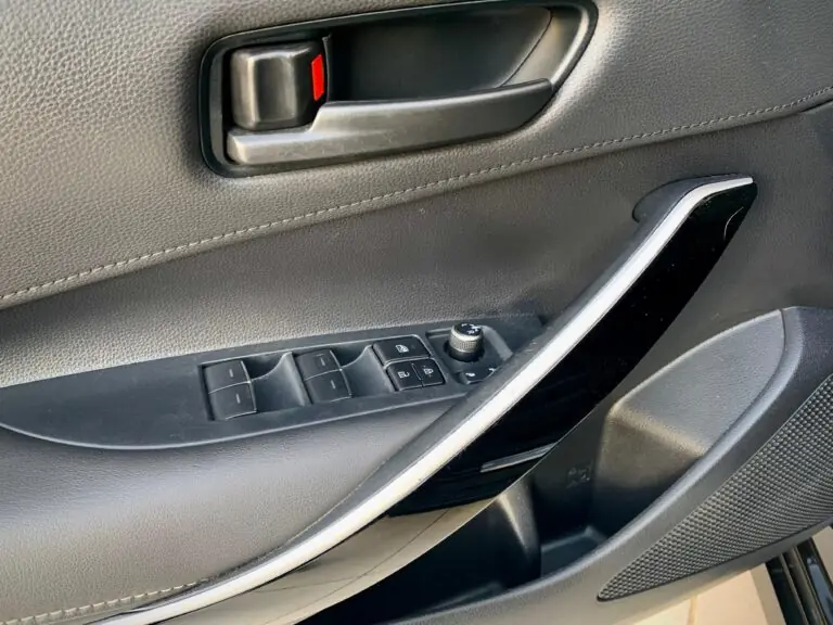 Toyota Corolla XEi 2.0 Flex 16V Aut. 2021 - Idroovecar