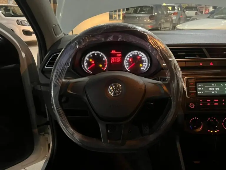 VW - VolksWagen VOYAGE 1.0 Flex 12V 4p 2023 - Idroovecar