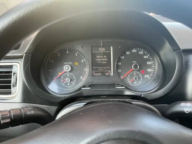 VW – VolksWagen Fox 1.0 Mi Total Flex 8V 5p 2011 – Idroovecar VW - VolksWagen Fox 1.0 Mi Total Flex 8V 5p 2011 - Idroovecar