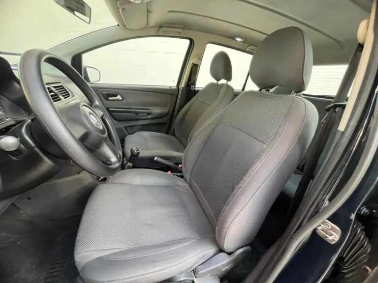 VW – VolksWagen Fox 1.0 Mi Total Flex 8V 5p 2011 – Idroovecar VW - VolksWagen Fox 1.0 Mi Total Flex 8V 5p 2011 - Idroovecar