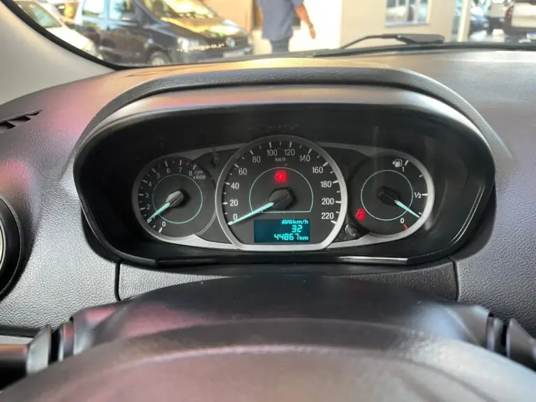 Ford Ka 1.0 SE/SE Plus TiVCT Flex 5p 2020 - Idroovecar