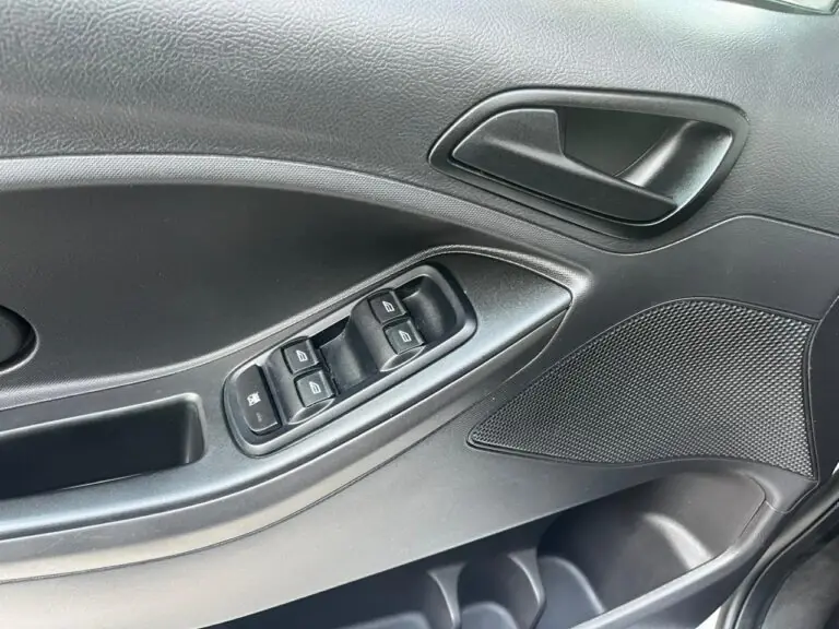 Ford Ka 1.0 SE/SE Plus TiVCT Flex 5p 2020 - Idroovecar