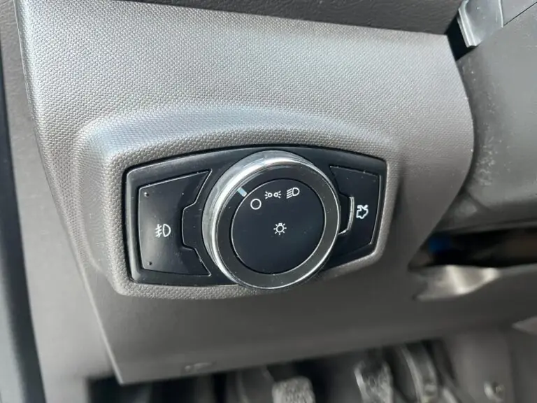 Ford Ka 1.0 SE/SE Plus TiVCT Flex 5p 2020 - Idroovecar