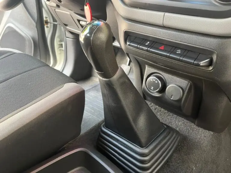 GM - Chevrolet S10 Pick-Up LS 2.8 TDI 4x2 CD Dies. Mec. 2022 - Idroovecar