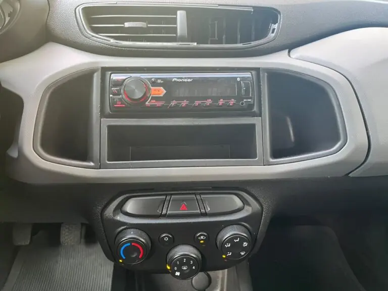 GM - Chevrolet ONIX HATCH Joy 1.0 8V Flex 5p Mec. 2017 - Idroovecar